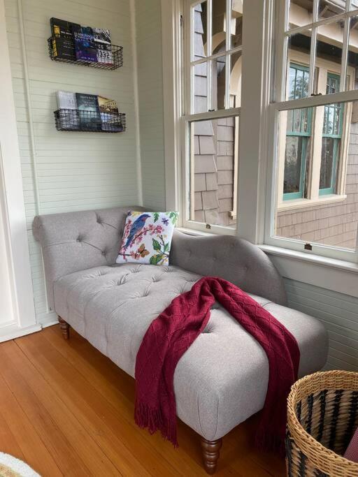 Historic Downtown Riverview Flat, No 3 أستوريا المظهر الخارجي الصورة